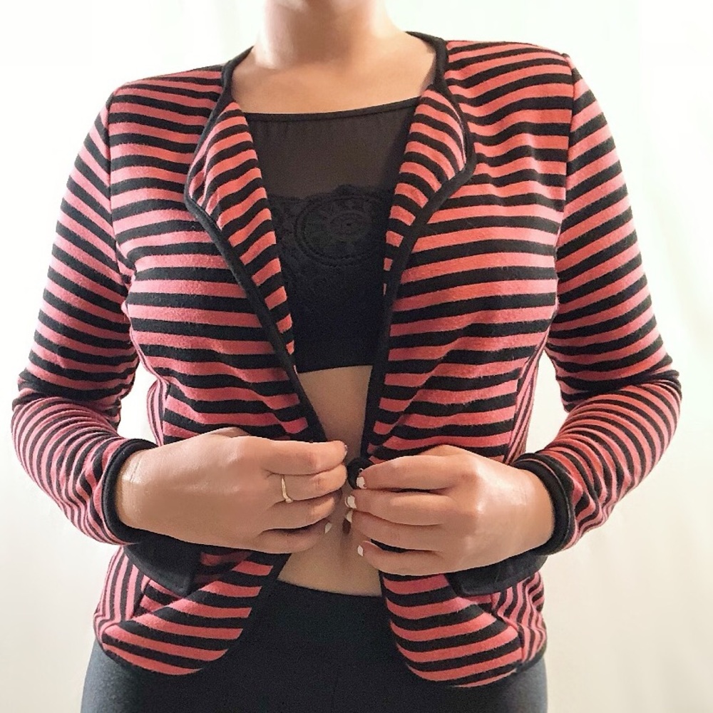 Ginger G salmon and black striped 1 button blazer - Picture 1 of 9